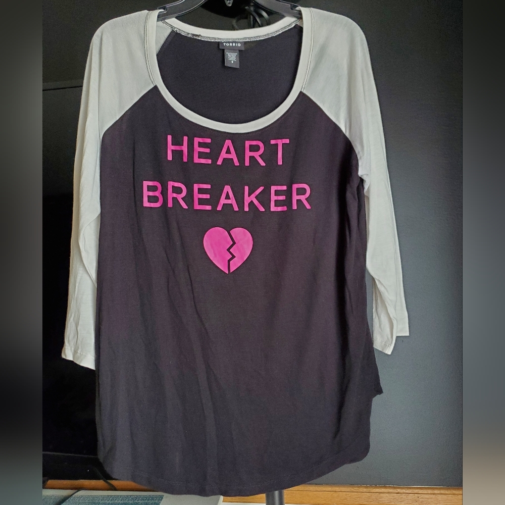 Torrid - "Heart Breaker" Raglan Tee